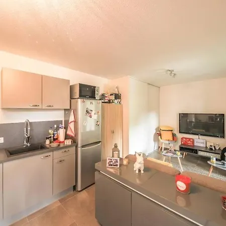 Studio Cosy Tout Equipe A 5 Min Du Centre Ville Apartman